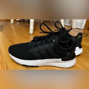 NWOT Adidas women’s racer Tr21 Running training shoes, size 7, womens